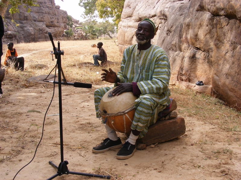 Recording Dogon drummer1